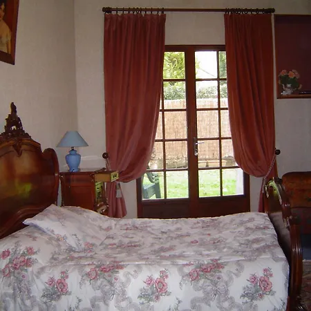 Le Chez Nous Bed & Breakfast