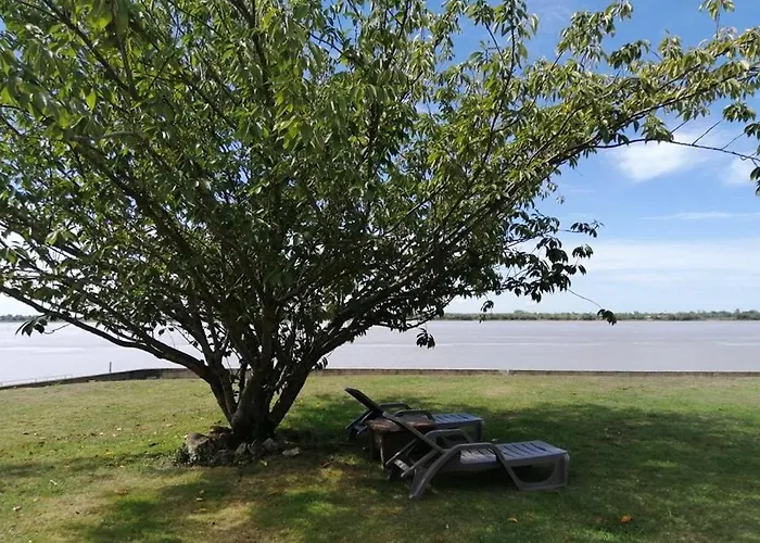 Le Chez Nous فندق مبيت وإفطار